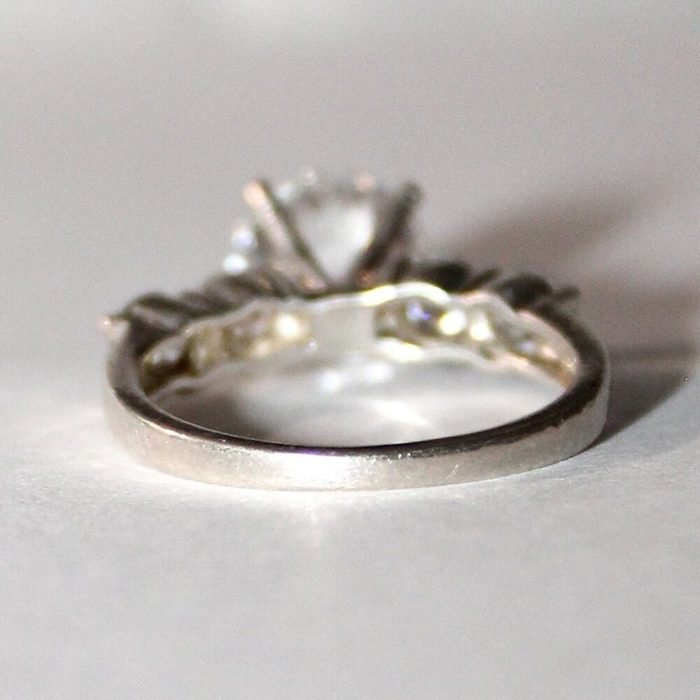 Sterling Silver Cubic Zirconia Ring Size 6 - Picture 3 of 7